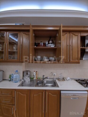 İcarəyə verilir 4 otaqlı yeni tikili 200 m², Nizami m., photo 9 from 32