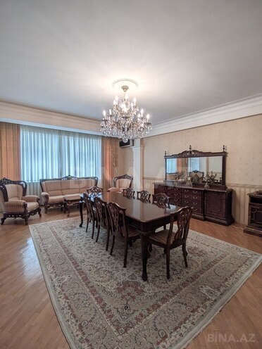 İcarəyə verilir 4 otaqlı yeni tikili 200 m², Nizami m., photo 1 from 32