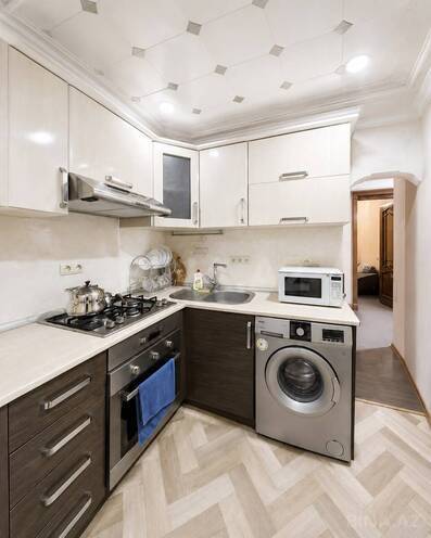 İcarəyə verilir 3 otaqlı köhnə tikili 60 m², Sahil m., photo 10 from 30