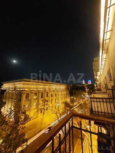 İcarəyə verilir 3 otaqlı köhnə tikili 60 m², Sahil m., photo 8 from 30