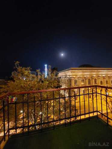 İcarəyə verilir 3 otaqlı köhnə tikili 60 m², Sahil m., photo 3 from 30
