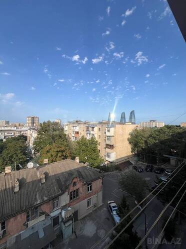 Продаётся 2-комн. вторичка 60 м², м. Элмляр Академиясы, photo 12 from 20