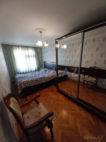 Satılır 3 otaqlı köhnə tikili 75 m², İnşaatçılar m., photo 4 from 10