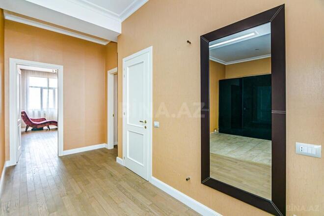Продаётся 3-комн. новостройка 155 м², м. Низами, photo 20 from 25