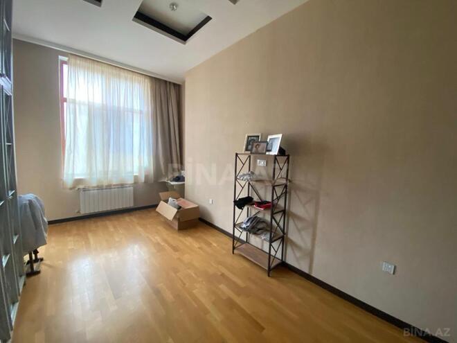 Продаётся 4-комн. новостройка 200 м², м. Низами, photo 19 from 32