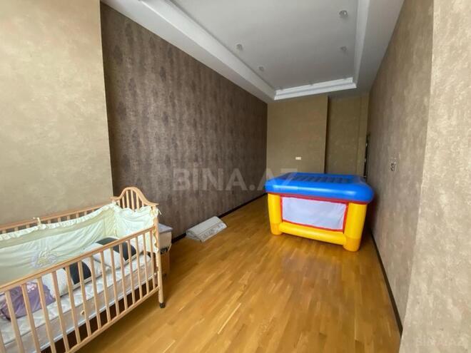 Продаётся 4-комн. новостройка 200 м², м. Низами, photo 28 from 32