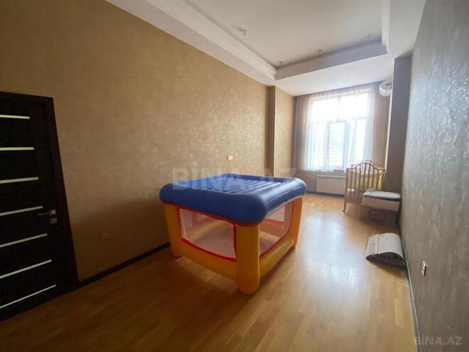 Продаётся 4-комн. новостройка 200 м², м. Низами, photo 15 from 32