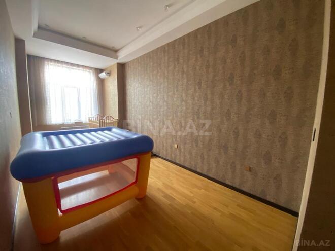 Продаётся 4-комн. новостройка 200 м², м. Низами, photo 20 from 32