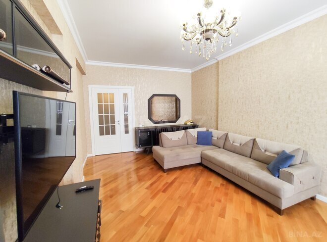 Сдаётся 3-комн. новостройка 120 м², м. Нефтчиляр, photo 7 from 23