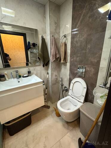 Продаётся 4-комн. вторичка 115 м², м. Кара Караев, photo 23 from 25