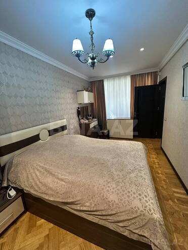Продаётся 4-комн. вторичка 115 м², м. Кара Караев, photo 16 from 25