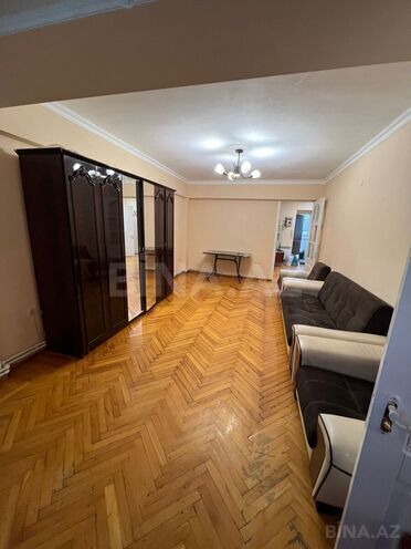 Сдаётся 3-комн. вторичка 60 м², м. Нариман Нариманов, photo 1 from 9