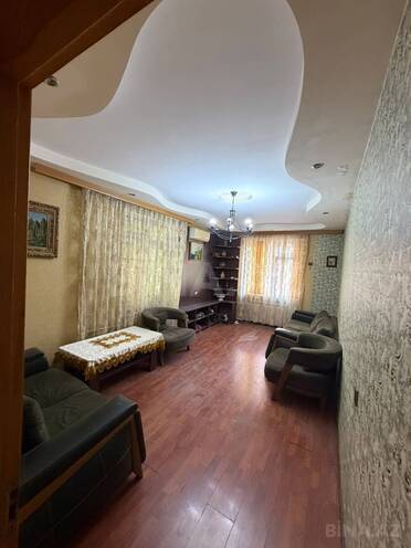 Продаётся 2-комн. вторичка 65 м², Хатаинский р., photo 3 from 20