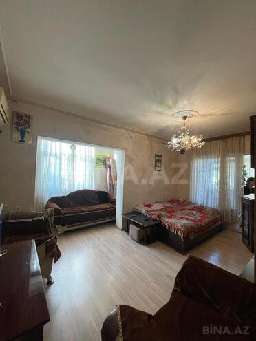 Продаётся 2-комн. вторичка 35 м², Хатаинский р., photo 1 from 11