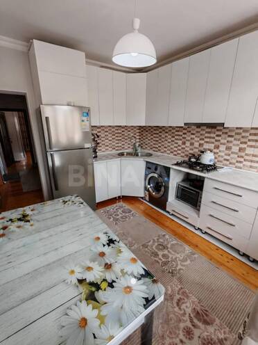 Сдаётся 2-комн. вторичка 65 м², м. Ази Асланов, photo 1 from 11