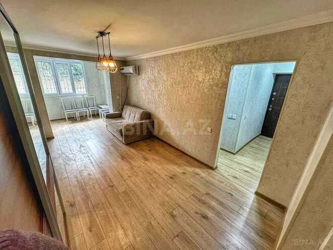 Продаётся 2-комн. вторичка 55 м², м. Иншаатчылар, photo 3 from 15