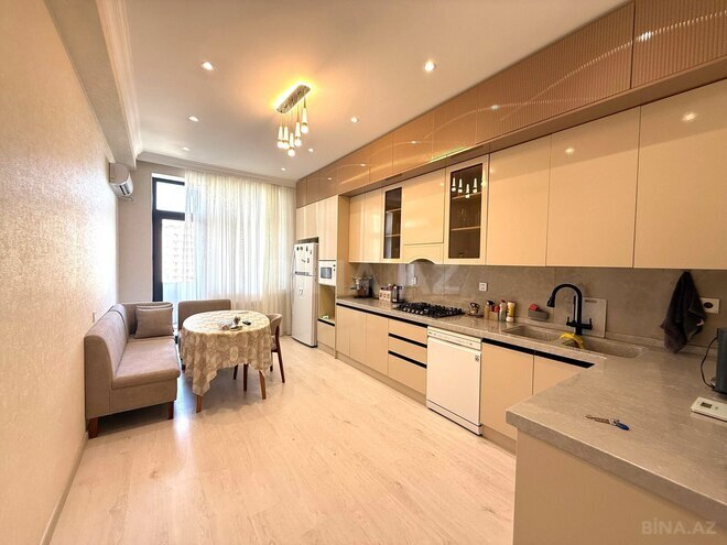 Продаётся 3-комн. новостройка 144 м², м. Гянджлик, photo 1 from 25