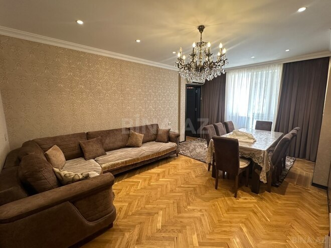 Satılır 4 otaqlı köhnə tikili 120 m², Qara Qarayev m., photo 3 from 13