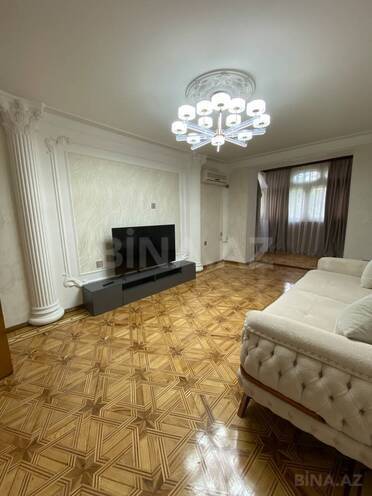 Продаётся 3-комн. вторичка 75 м², м. Элмляр Академиясы, photo 6 from 17