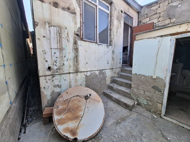 Satılır 2 otaqlı həyət evi/bağ evi 55 m², 20-ci sahə q., photo 1 from 9