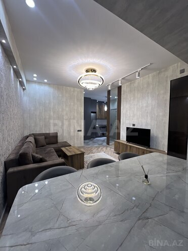 Сдаётся 2-комн. новостройка 60 м², м. 8 ноября, photo 1 from 12