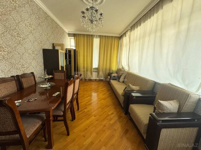 Продаётся 3-комн. новостройка 105 м², м. Кара Караев, photo 1 from 13
