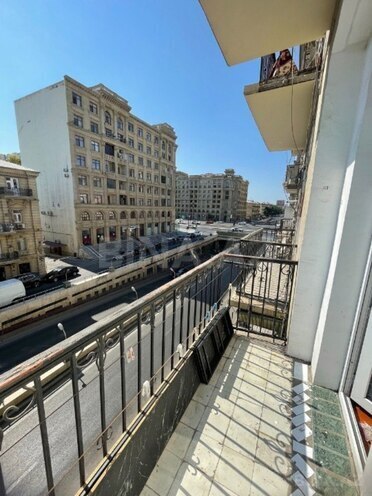 Продаётся 2-комн. вторичка 56 м², м. Нариман Нариманов, photo 12 from 20