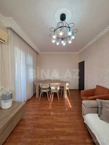 Satılır 2 otaqlı köhnə tikili 65 m², Yeni Günəşli q., photo 3 from 17