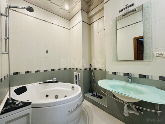 İcarəyə verilir 3 otaqlı yeni tikili 171 m², 28 May m., photo 24 from 25