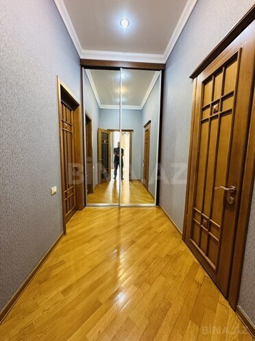 İcarəyə verilir 3 otaqlı yeni tikili 171 m², 28 May m., photo 13 from 25