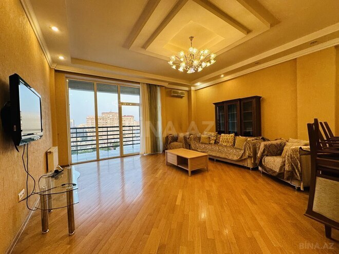 İcarəyə verilir 3 otaqlı yeni tikili 171 m², 28 May m., photo 3 from 25