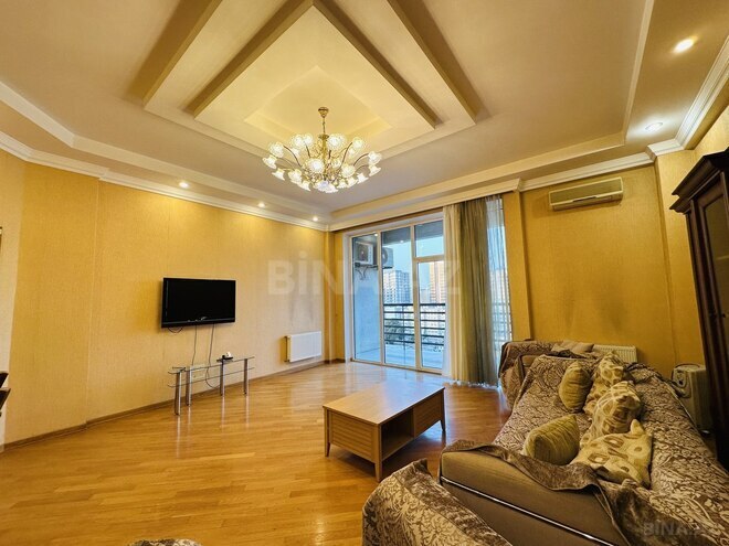 İcarəyə verilir 3 otaqlı yeni tikili 171 m², 28 May m., photo 4 from 25