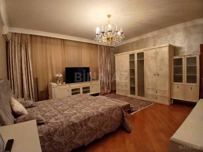 Сдаётся 4-комн. новостройка 215 м², м. 8 ноября, photo 9 from 23
