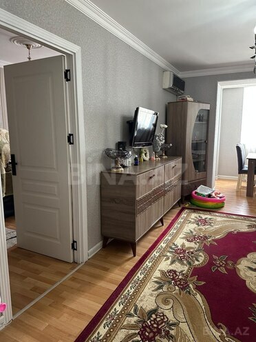 Продаётся 3-комн. вторичка 65 м², м. Кара Караев, photo 6 from 22