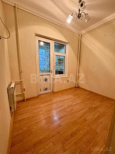 Satılır 2 otaqlı köhnə tikili 50 m², İnşaatçılar m., photo 8 from 21