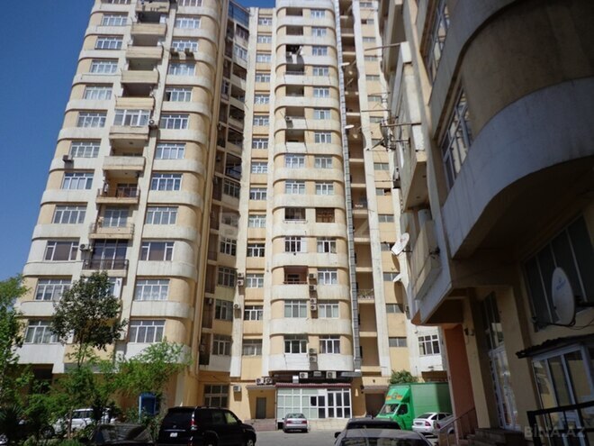 Сдаётся 3-комн. новостройка 100 м², м. Нариман Нариманов, photo 1 from 14