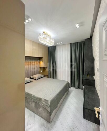 Satılır 3 otaqlı köhnə tikili 79 m², Memar Əcəmi m., photo 1 from 10