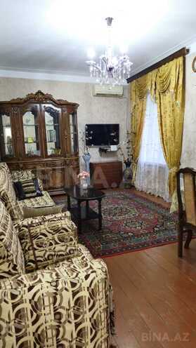 Сдаётся 2-комн. вторичка 70 м², м. Ази Асланов, photo 1 from 12