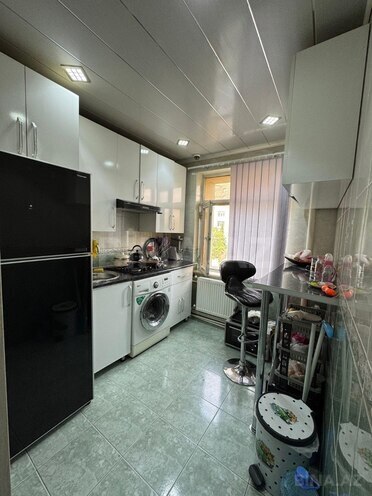 Satılır 3 otaqlı köhnə tikili 80 m², Elmlər Akademiyası m., photo 6 from 9