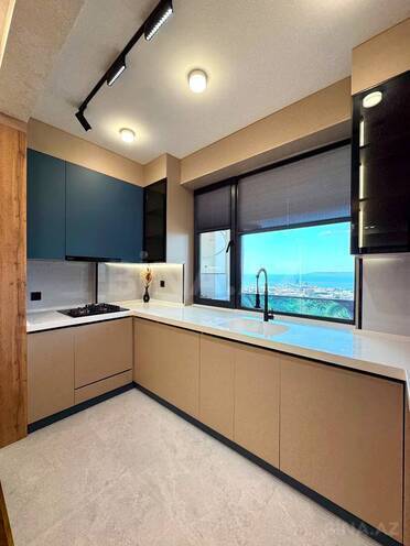 Продаётся 3-комн. новостройка 110 м², Хатаинский р., photo 3 from 18