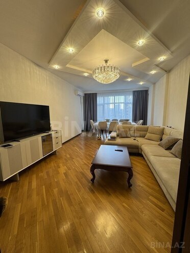 Продаётся 3-комн. новостройка 140 м², м. 8 ноября, photo 1 from 9