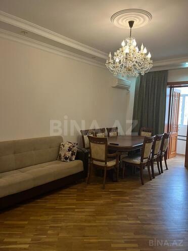 Сдаётся 3-комн. новостройка 90 м², м. Низами, photo 1 from 20