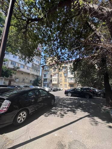 Satılır 1 otaqlı köhnə tikili 35 m², Yasamal r., photo 1 from 11