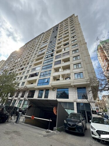 Продаётся 4-комн. новостройка 240 м², м. Гянджлик, photo 3 from 17