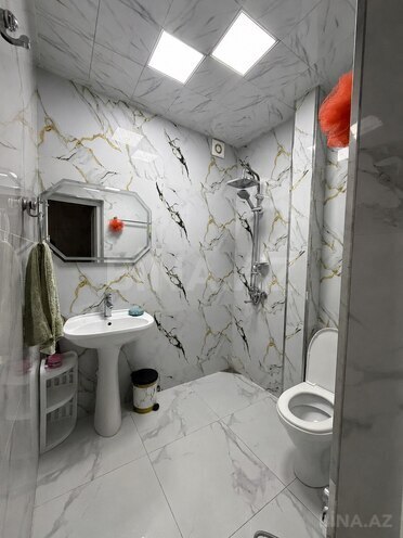 İcarəyə verilir 2 otaqlı köhnə tikili 70 m², 8 Noyabr m., photo 10 from 12