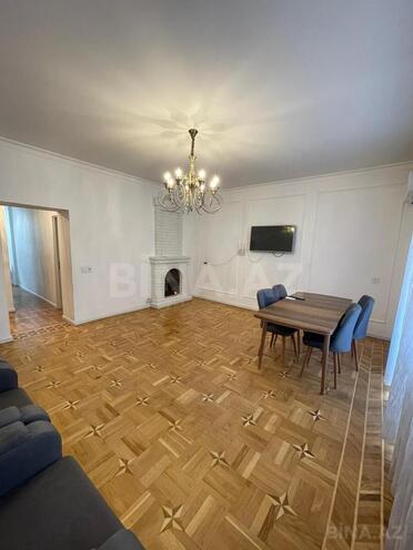 Продаётся 2-комн. вторичка 55 м², Насиминский  р., photo 4 from 17