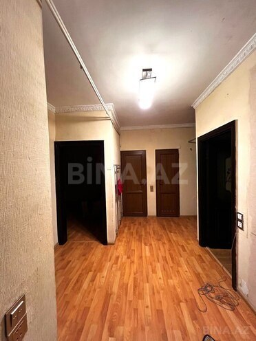 Сдаётся 3-комн. вторичка 75 м², м. Кара Караев, photo 6 from 10