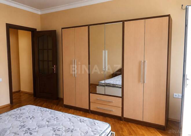 Сдаётся 3-комн. новостройка 130 м², Насиминский  р., photo 3 from 9