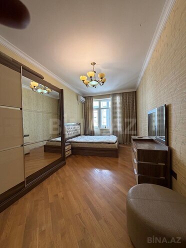 Продаётся 3-комн. новостройка 145 м², м. Низами, photo 6 from 19