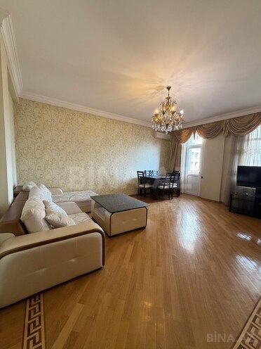 Продаётся 3-комн. новостройка 145 м², м. Низами, photo 4 from 19
